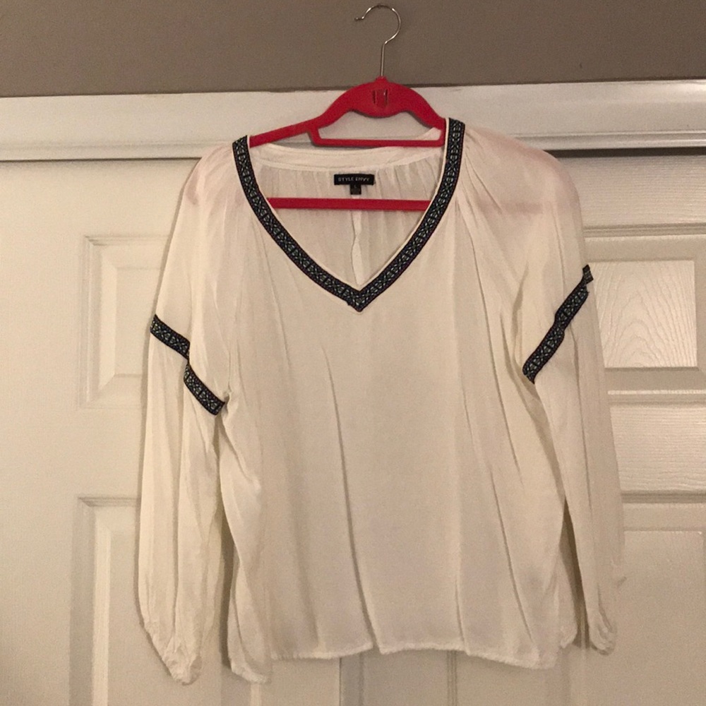 Long sleeve Aztec top